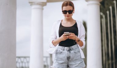 Cum alegi pantaloni scurți damă eleganți pentru ieșiri în oraș